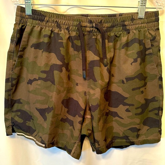 Bear Bottom Camo Shorts Mens THESE ARE SOLD - Picture 1 of 8